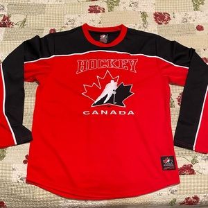 New XL Hockey Canada Jersey